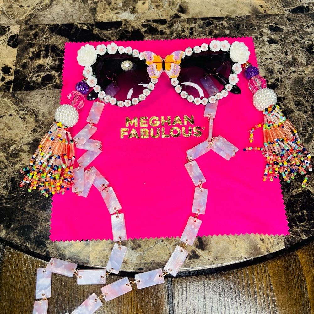 Meghan Fabulous Butterfly FUNGLASSES with Colorful Beaded Tassels - Picture 2 of 10